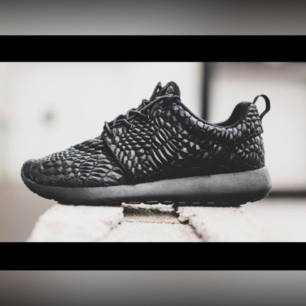 Nike Black Athletic Shoes